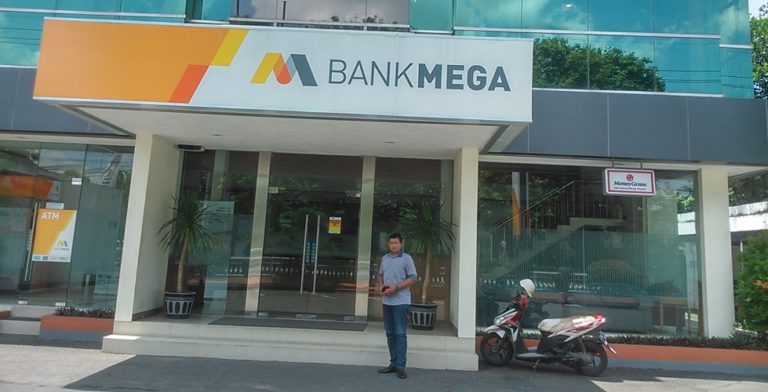Bank Mega Bali Depositors Missing Funds | Bali Discovery